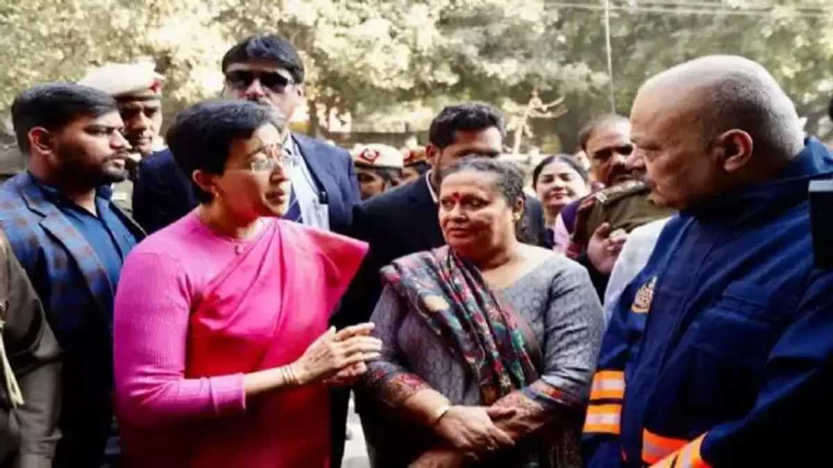 राजौरी गार्डन के रेस्टोरेंट में लगी आग की जांच जारी, दोषियों पर होगी सख्त कार्रवाई : सीएम आतिशी